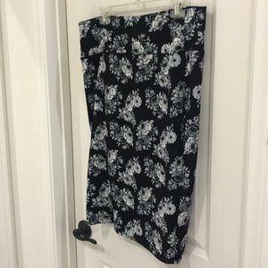 Lularoe floral Cassie skirt